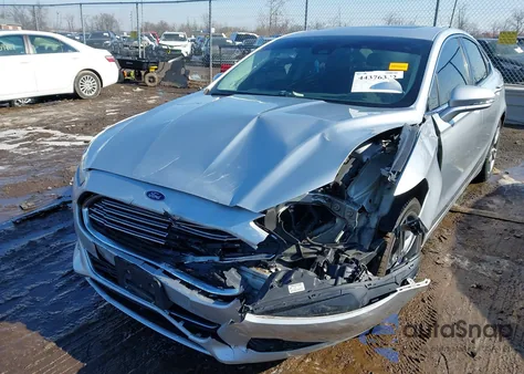 2015 Ford Fusion Titanium z USA, uszkodzony, nr VIN 3FA6P0K96FR158746